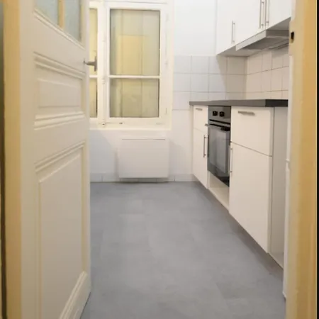 Somptuous Apt For 2 In Paris